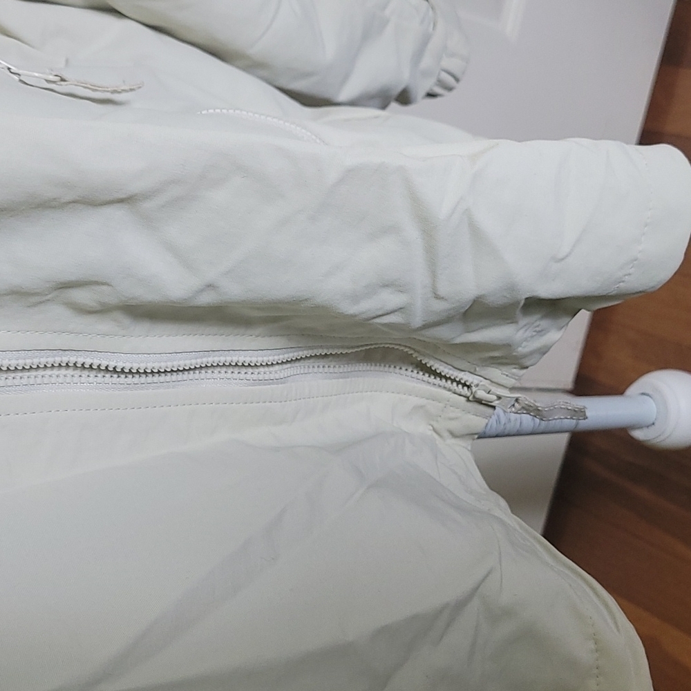 Land's And size XL Women's Waterproof  Jacket - Picture 5 of 7